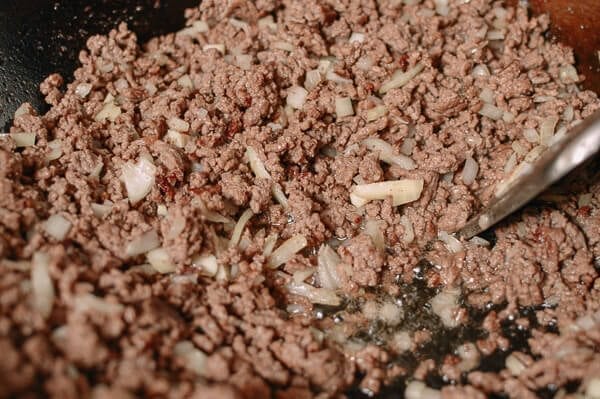 Cantonese Beef Rice Bowls, by thewoksoflife.com