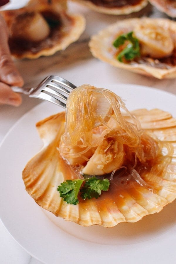 Steamed Scallops with Noodles, by thewoksoflife.com