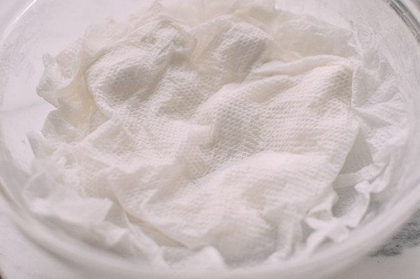 Tang Yuan (Sweet Rice Balls with Black Sesame Filling), by thewoksoflife.com