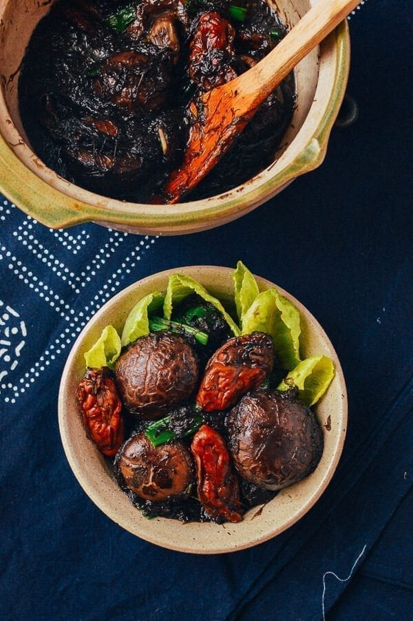 Dried Oyster & Black Moss, by thewoksoflife.com