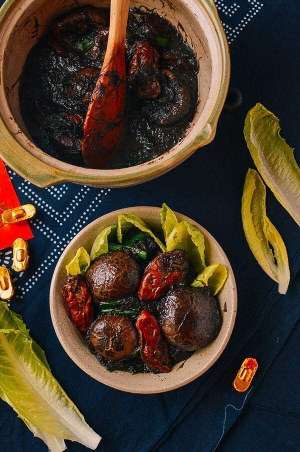 Dried Oyster & Black Moss, by thewoksoflife.com