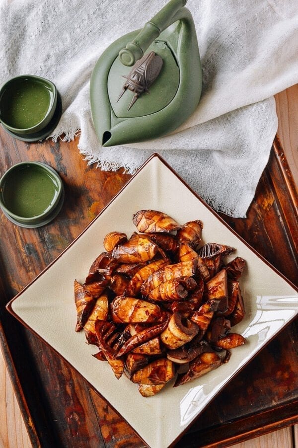 Braised Spring Bamboo Shoots (油焖笋), by thewoksoflife.com