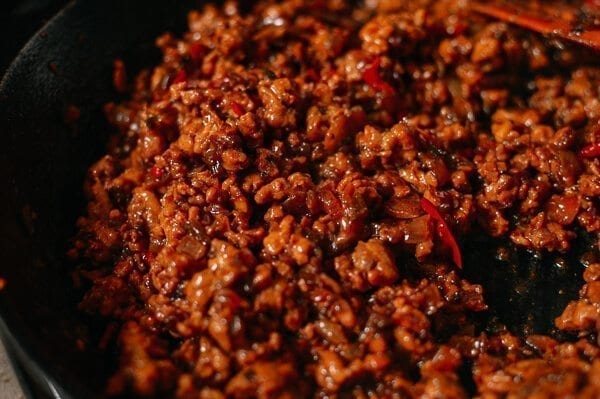 Chicken Lettuce Wraps, A Healthy Low Carb Favorite, by thewoksoflife.com