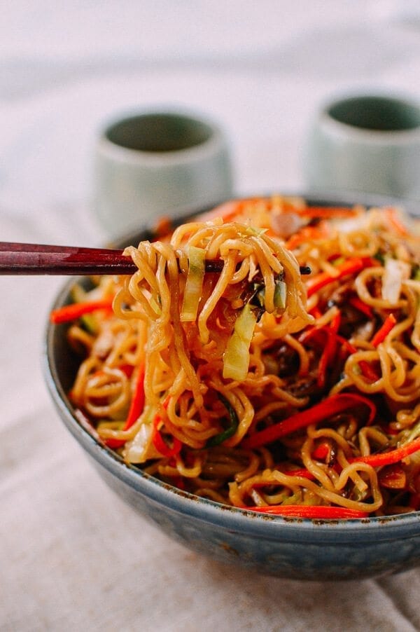 Bowl of Chicken Yakisoba, by thewoksoflife.com