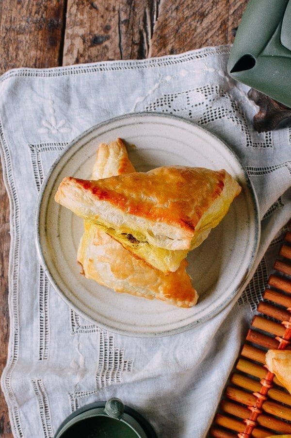 Beef Curry Pastry, by thewoksoflife.com