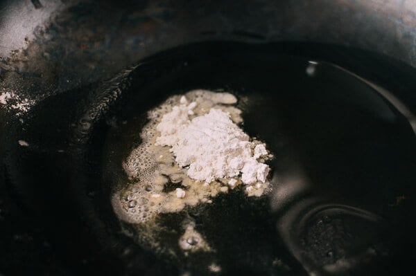 Oil-based Roux, thewoksoflife.com