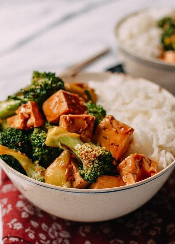 Broccoli Tofu Bowls with Rice, thewoksoflife.com