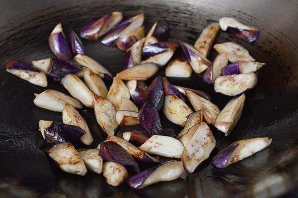 Thai Eggplant Stir-fry with Chicken & Basil, by thewoksoflife.com