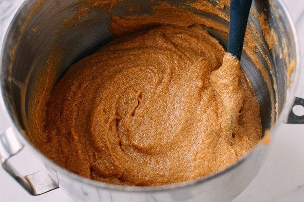 Pumpkin Cupcakes with Maple Vanilla Buttercream, by thewoksoflife.com