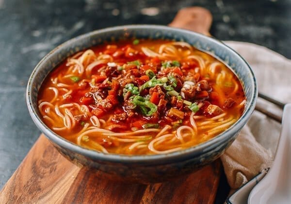 Shanghai Hot Sauce Noodles la jiang mian, by thewoksoflife.com