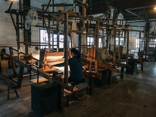 Wuzhen Silk Workshop, by thewoksoflife.com
