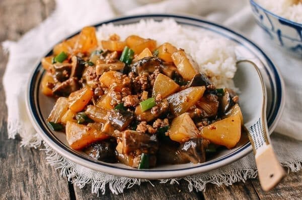 Braised Turnip Rice Bowls, by thewoksoflife.com