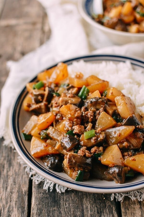 Easy Braised Turnip Rice Bowls