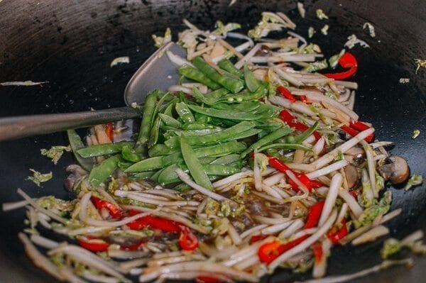 Polynesian Chicken, by thewoksoflife.com