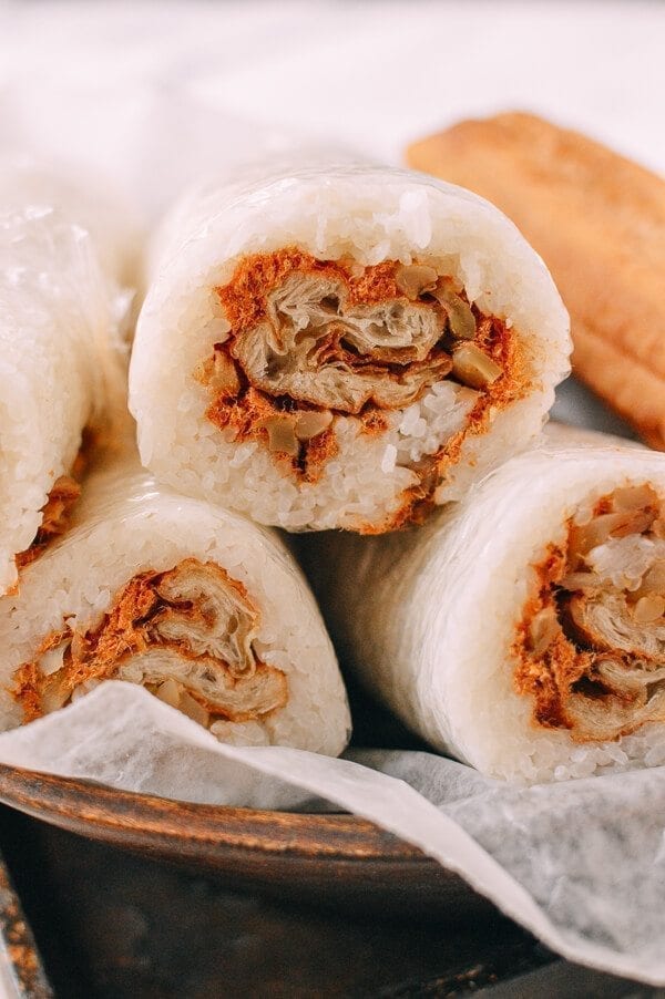 Shanghai Breakfast Rice Rolls (Ci Fan 粢饭), by thewoksoflife.com
