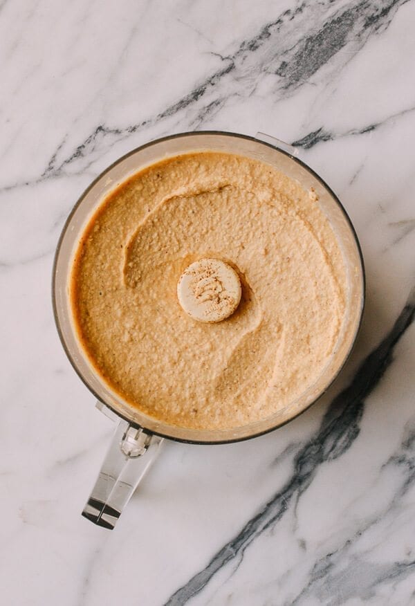 Pita Chips & Hummus, by thewoksoflife.com