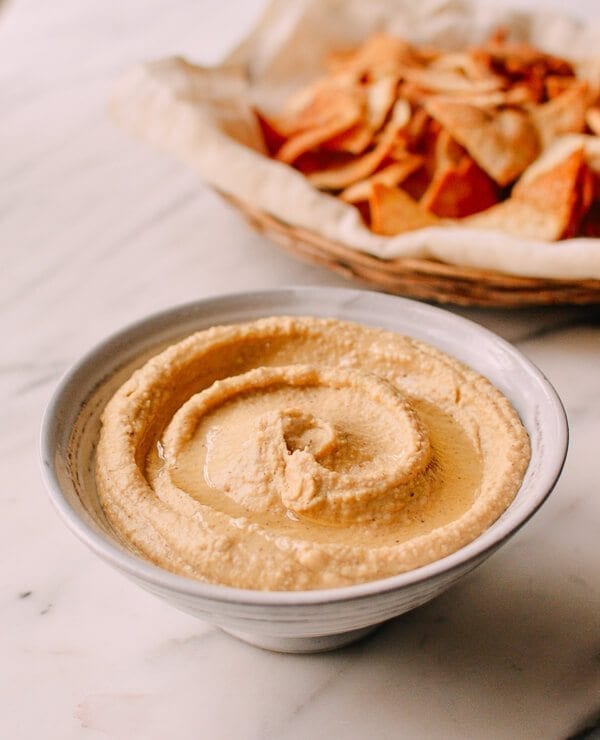 Pita Chips & Hummus, by thewoksoflife.com