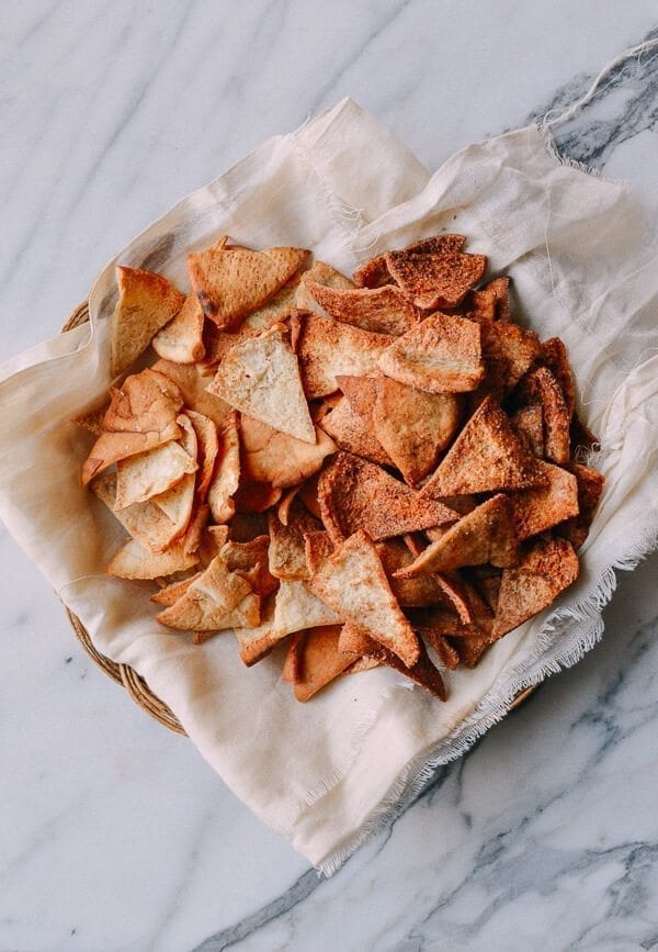 Pita Chips & Hummus, by thewoksoflife.com