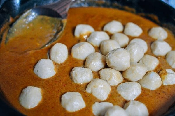 Hong Kong Curry Fish Balls, by thewoksoflife.com