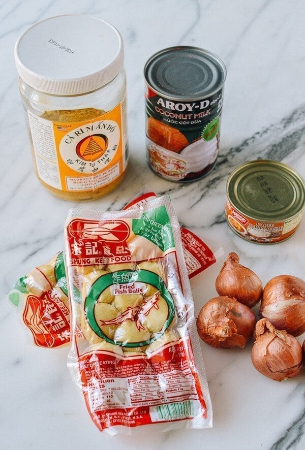 Hong Kong Curry Fish Balls, by thewoksoflife.com