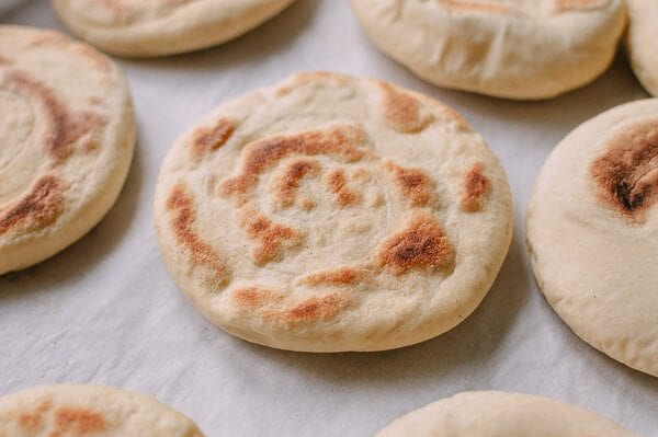 Chinese Hamburger, Rou Jia Mo 肉夹馍, by thewoksoflife.com