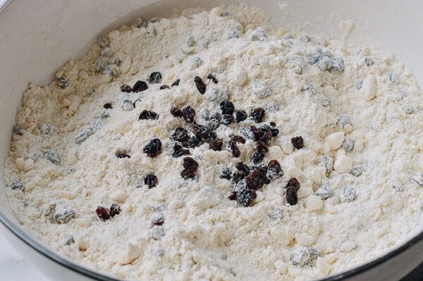 Welsh Cakes, by thewoksoflife.com