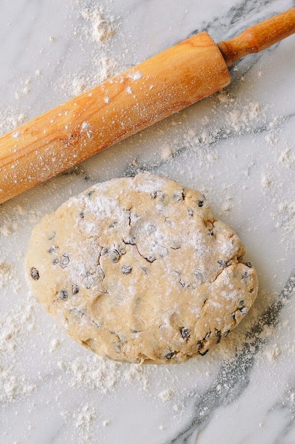 Welsh Cakes, by thewoksoflife.com