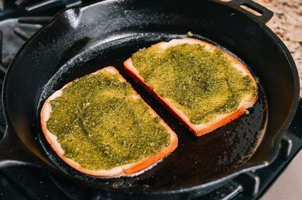Green Eggs & Ham Grilled Cheese, by thewoksoflife.com
