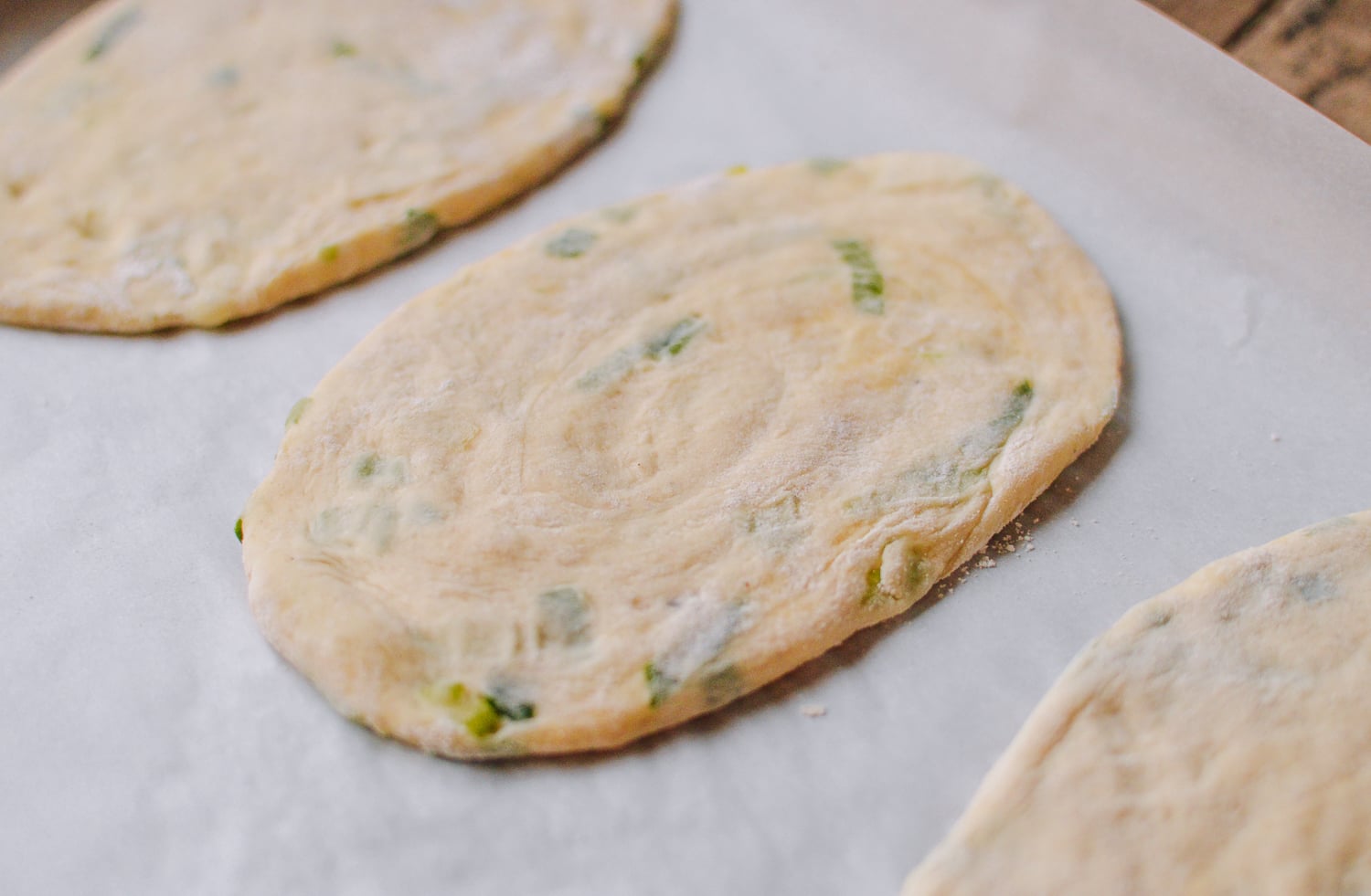 Shanghai Da Bing Sesame Pancake, 上海大饼,, by thewoksoflife.com