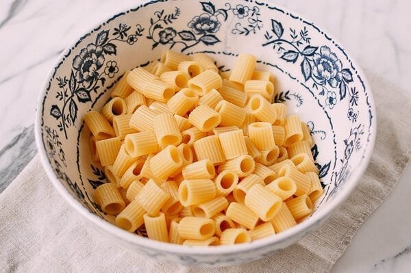 Basil Mint Pesto Pasta, by thewoksoflife.com