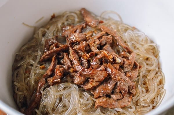 sweet potato noodles with beef, thewoksoflife.com