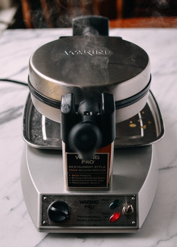 Waring Waffle Iron, by thewoksoflife.com
