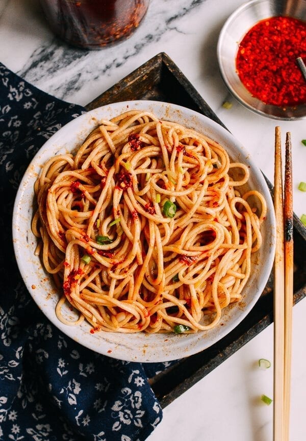 10-Minute Sesame Noodles Recipe (Ma Jiang Mian), by thewoksoflife.com