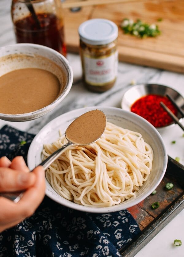 10-Minute Sesame Noodles Recipe (Ma Jiang Mian), by thewoksoflife.com