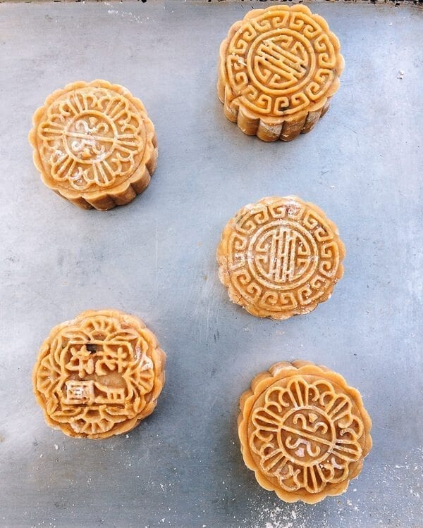 Ham and Nut Mooncake Recipe, by thewoksoflife.com