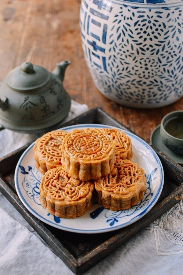 Ham and Nut Mooncake Recipe, by thewoksoflife.com