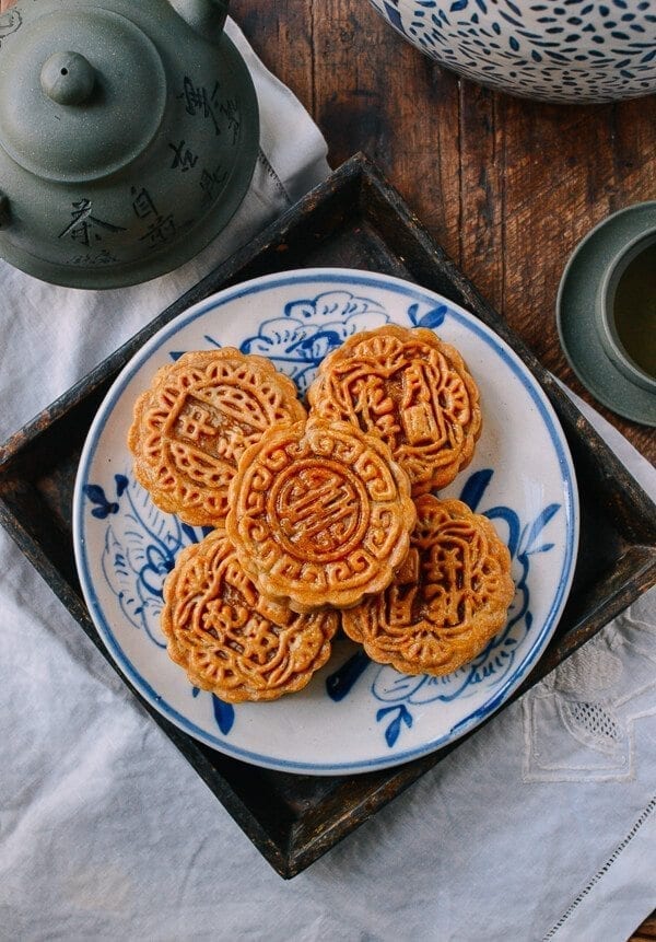 Ham & Nut Mooncake Recipe, by thewoksoflife.com