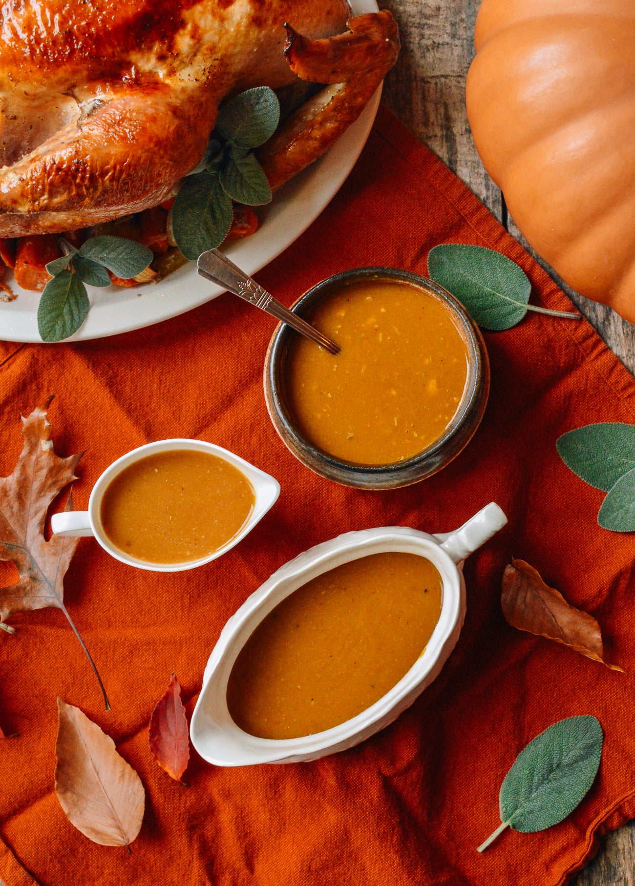 three ways to make turkey gravy