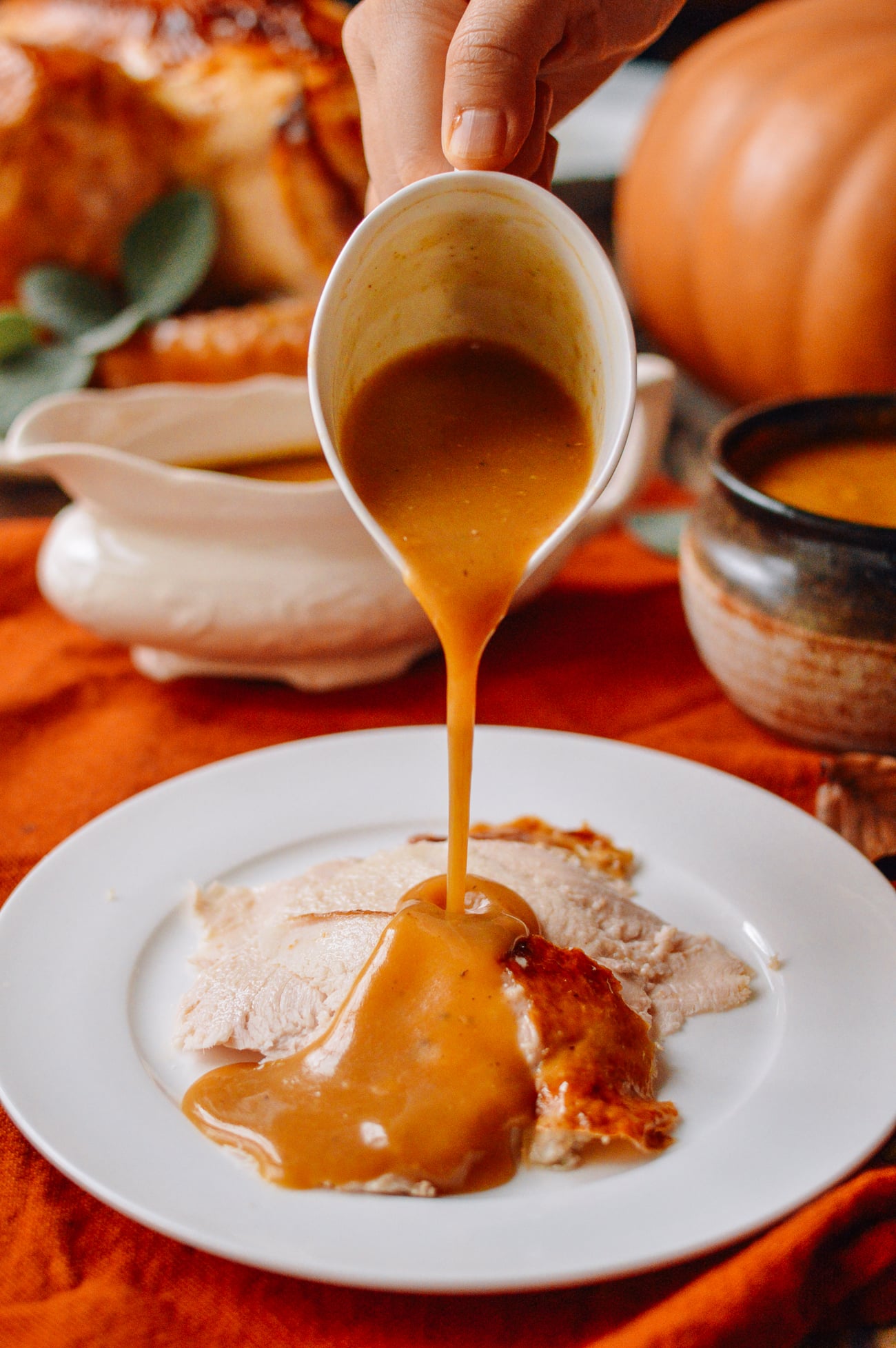 The Perfect Turkey Gravy Recipe: 3 Ways