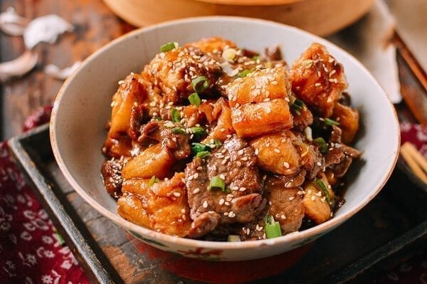 Chinese Beef Stir-Fry with You Tiao, by thewoksoflife.com