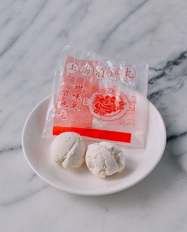 Sweet Fermented Rice (酒酿, Jiu Niang), by thewoksoflife.com