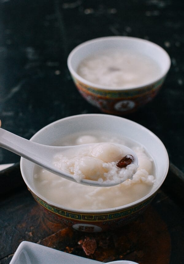 Sweet Fermented Rice (酒酿, Jiu Niang)