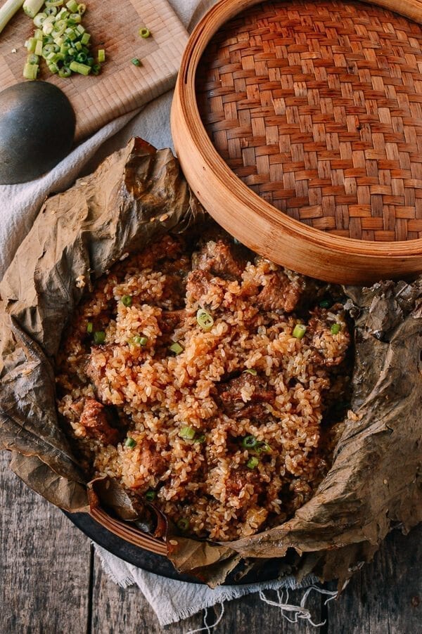 Steamed Ribs with Glutinous Rice (糯米蒸排骨), by thewoksoflife.com