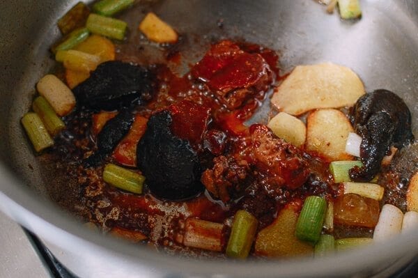 Chinese Braised Lamb Casserole, Hong-Kong Style, by thewoksoflife.com