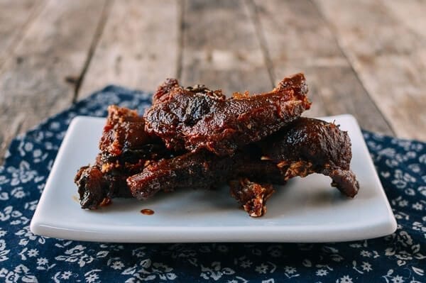 Shanghai Smoked Fish, Xun Yu (上海熏鱼), by thewoksoflife.com