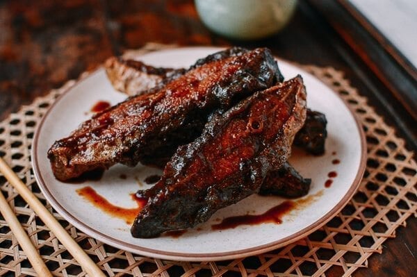 Shanghai Smoked Fish, Xun Yu (上海熏鱼), by thewoksoflife.com