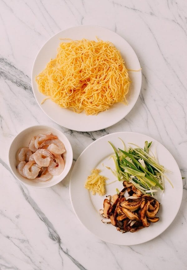 Hong Kong Style Shrimp Chow Mein Noodles, by thewoksoflife.com