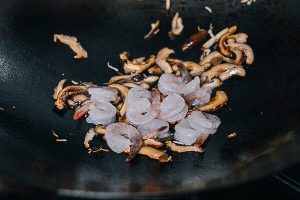 Hong Kong Style Shrimp Chow Mein Noodles, by thewoksoflife.com