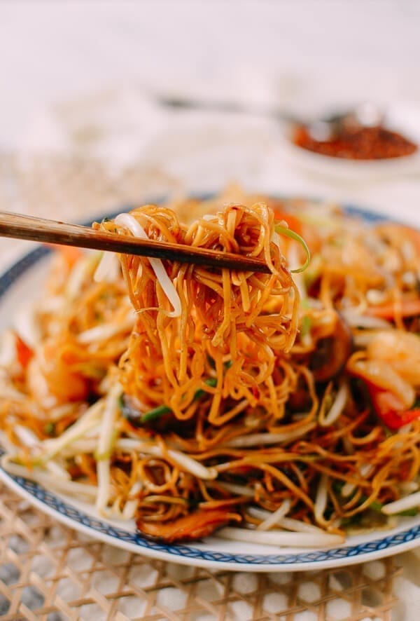Hong Kong Style Shrimp Chow Mein Noodles, by thewoksoflife.com