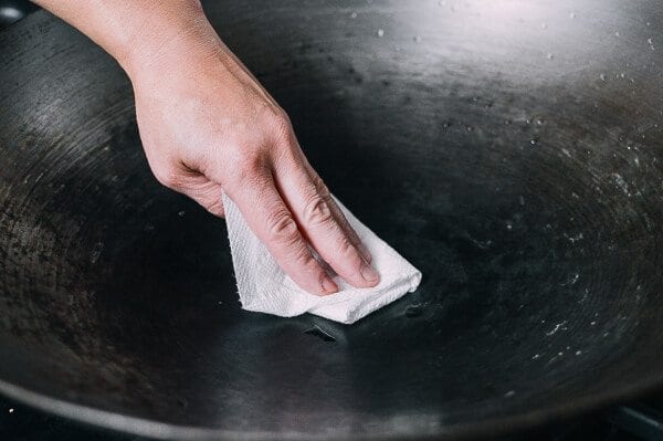 How to Season a Wok and Daily Wok Care by thewoksoflife.com